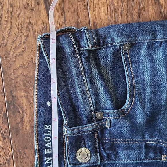 American Eagle Outfitter. Jean shorts. Size 4. MIDI - Picture 12 of 16